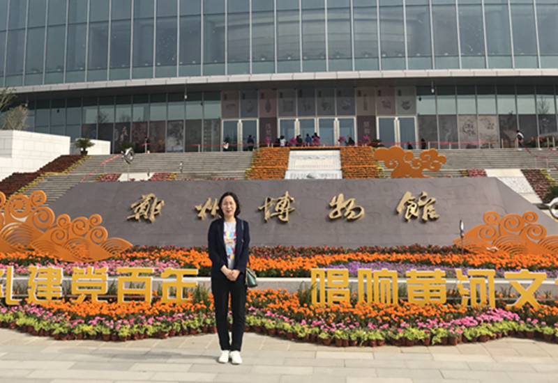 1622450568923115.jpg 郑玲_副本.jpg