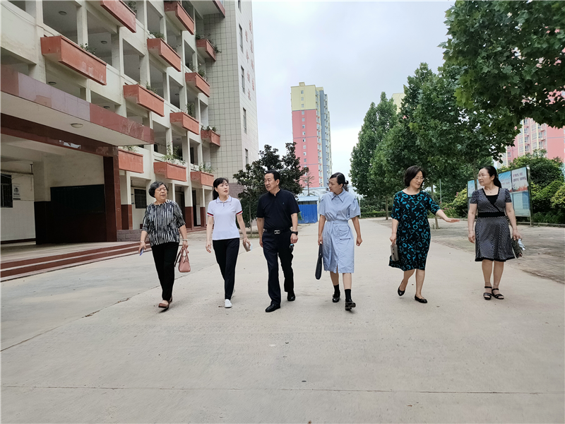 河南省教育厅政法处副处长平齐一行莅临必赢调研指导防汛救灾工作