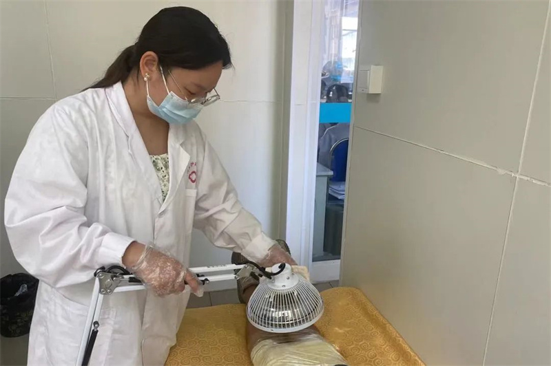 【康复治疗系】必赢康复治疗系2021级学生陆续进入实习岗位