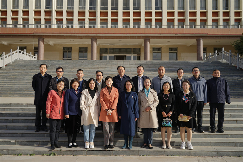 必赢召开2022年度职称评审会议