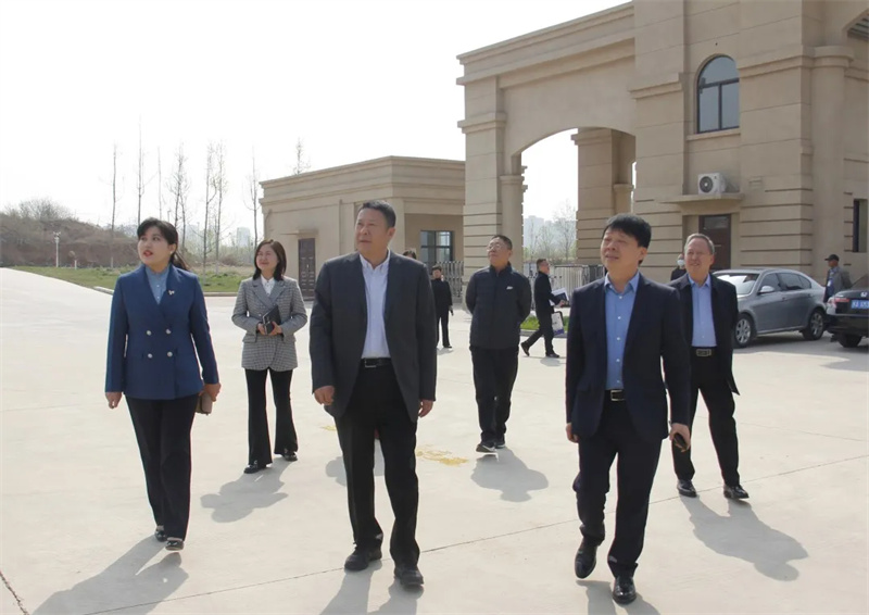 新密市政协主席到必赢新密校区走访调研