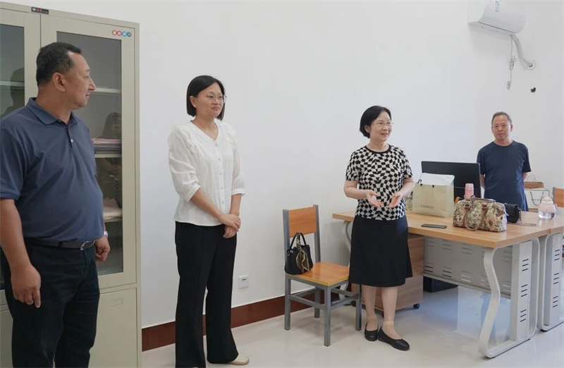 必赢开展新学期第一天教学检查工作