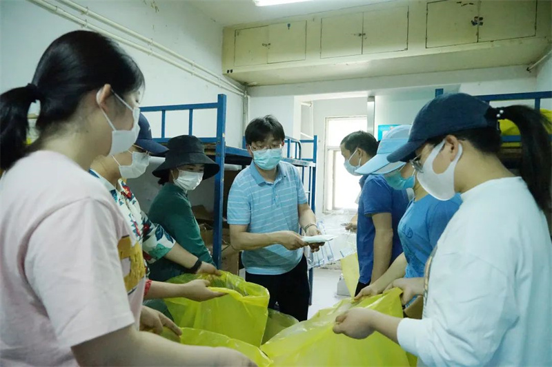 抗疫前线师者显担当,助力校园疫情防控