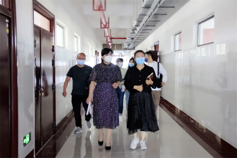 必赢新密校区开展新学期线下首日教学检查