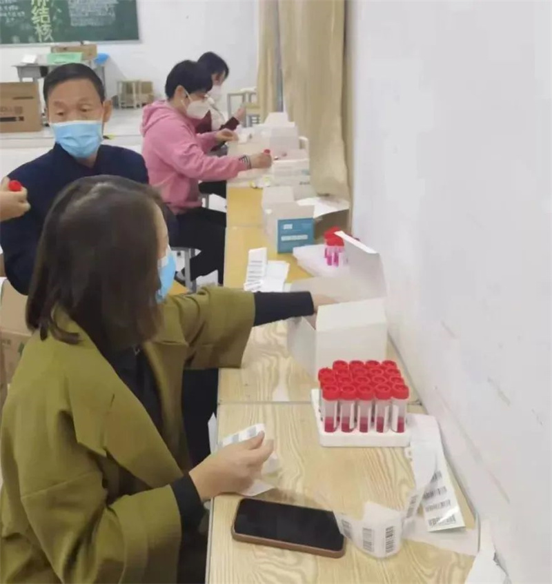必赢领导干部积极参与疫情防控工作