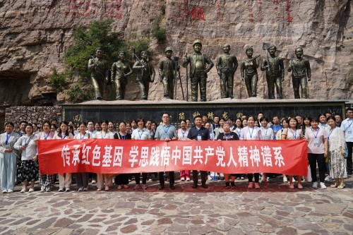 必赢赴新乡干部学院举办党员及党外知识分子培训班